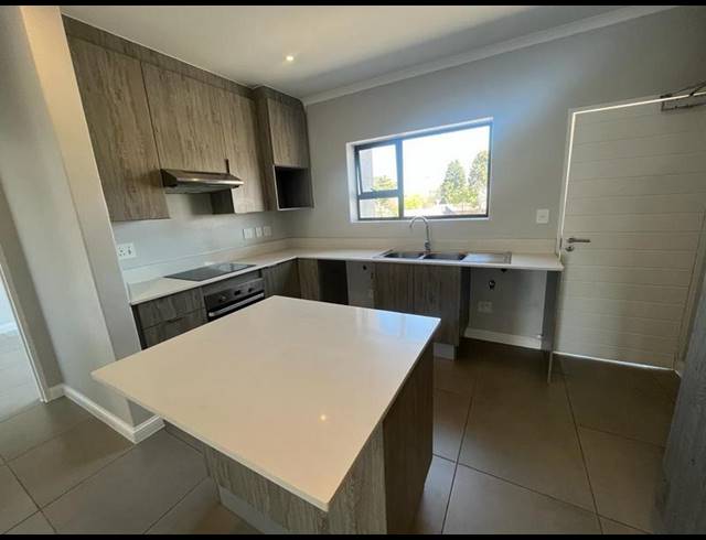 2 BEDROOM APARTMENT FOR SALE IN MORNINGSIDE